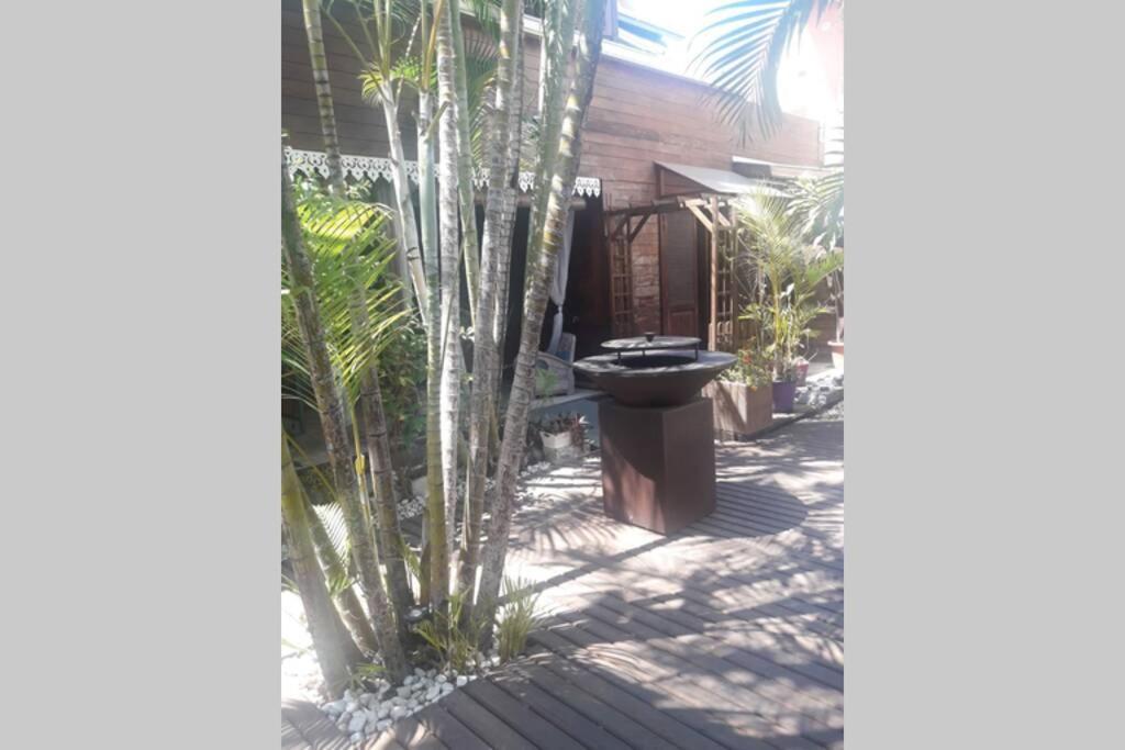 Villa à 1mn à pied de la plage , piscine privée Saint Pierre Exterior foto